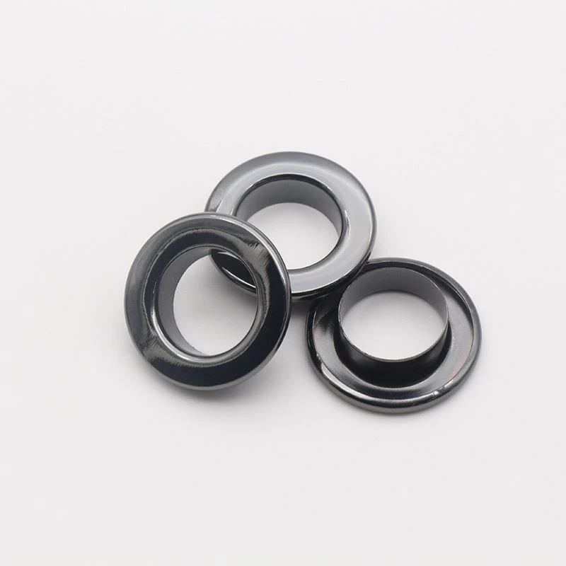 oval eyelets oval eyelets