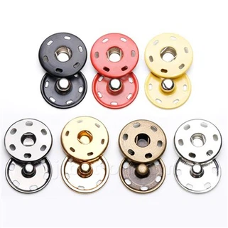 ปุ่ม Tich สำหรับเสื้อผ้า