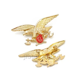 เข็มกลัดและเข็มกลัดมีสไตล์